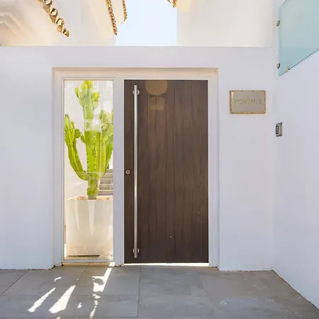 Ivy 3 Modern Bbq Gated Pool Apartment *