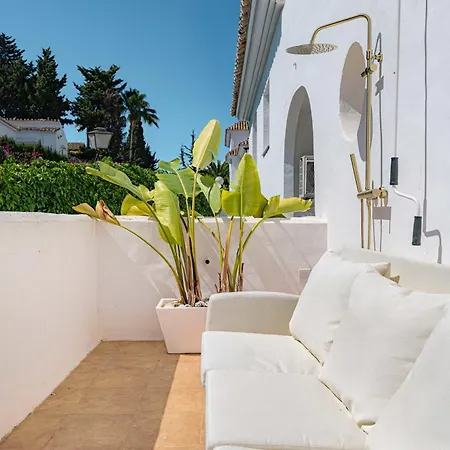 Apartment Ivy 3 Modern Bbq Gated Pool Marbella